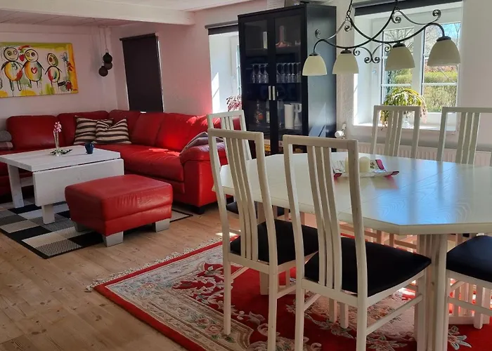 Stouwhuset Oster Hurup * Hadsund